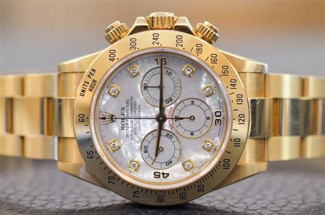 rolex oro con cinturino in pelle|Rolex Daytona Oro giallo .